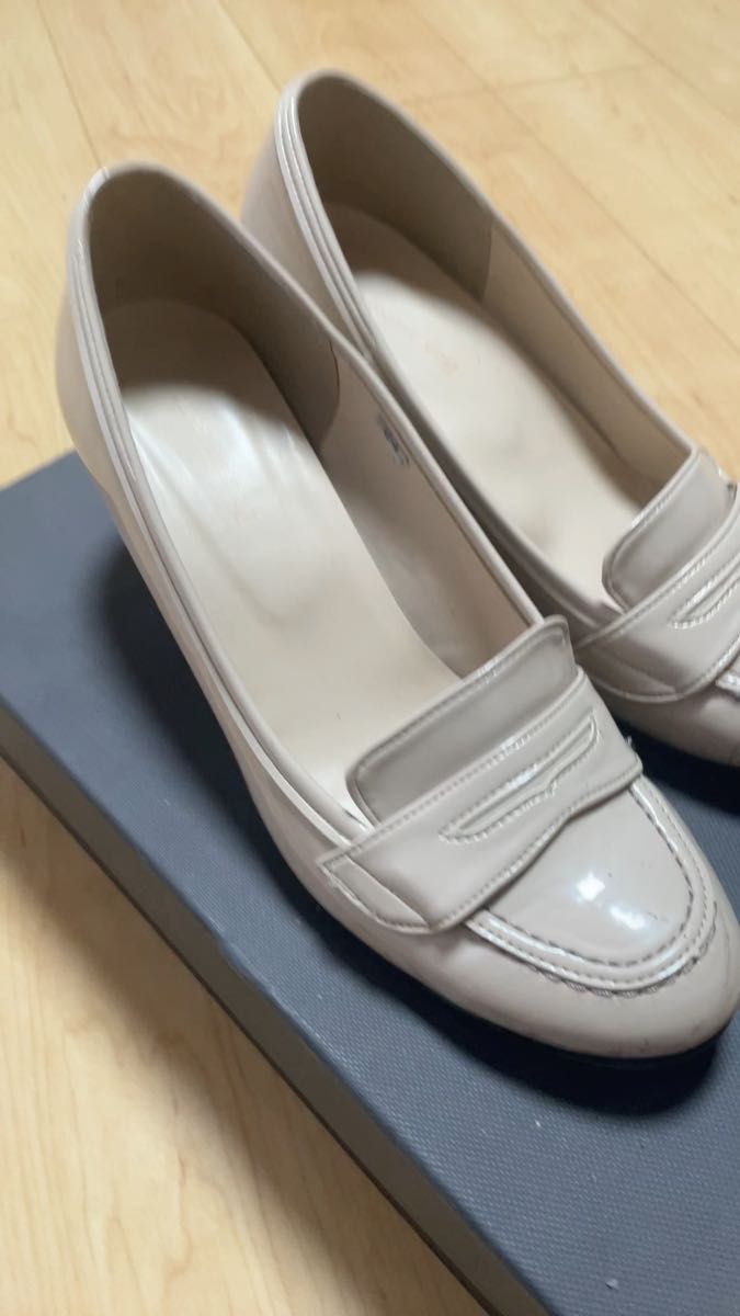 エナメル ローファー パンプス ベージュ 24cm ヒール6cm 太ヒール