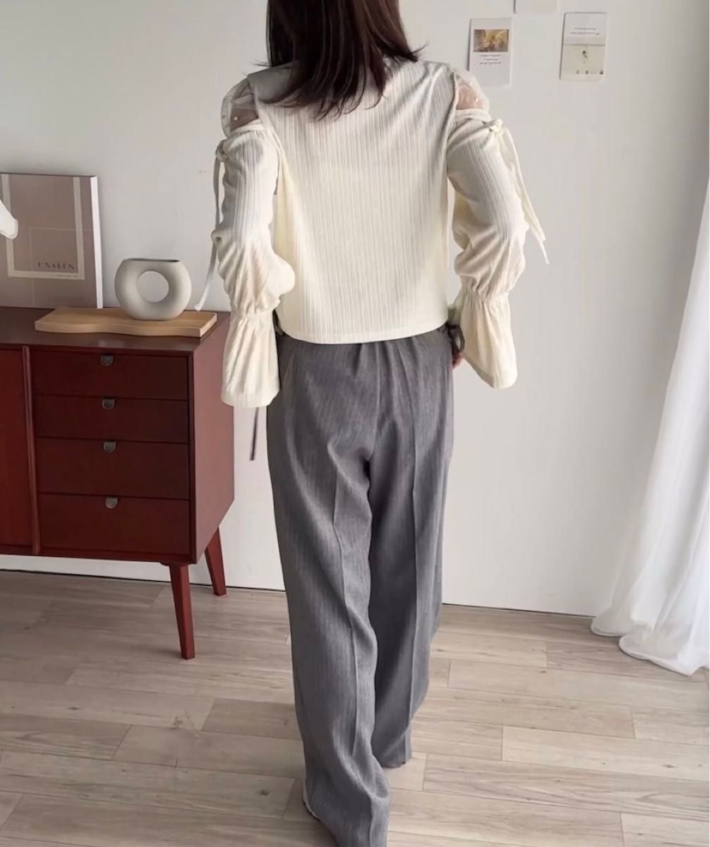 【mily bilet】肩チュールシアーパール付きリブリボンカットソー