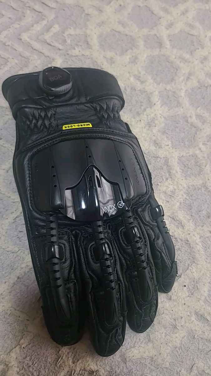 美品!KNOX(ノックス) バイク プロテクショングローブ バイク グローブ レザーグローブ