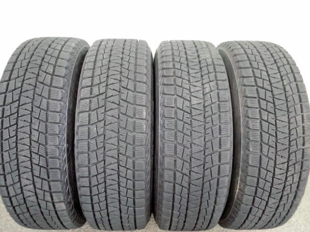 バリ山スタッドレス 225/65R17 BRIDGESTONE BLIZZAK DM-V1ブリヂストンブリザック 4本 CR-V HARRIER LAND ROVER EVOGUE RAV4 VANGUARD CX-5_画像1