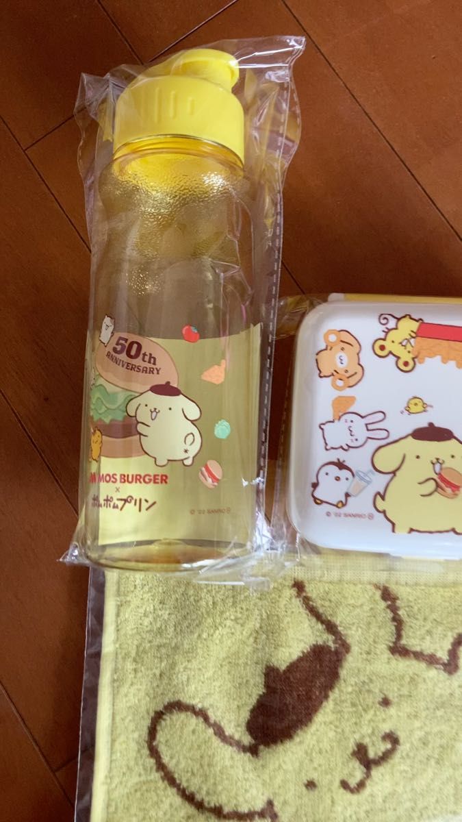 限定 モスバーガー ポムポムプリンおにぎらずケース・ミニタオル・水筒・紙袋の4点セット