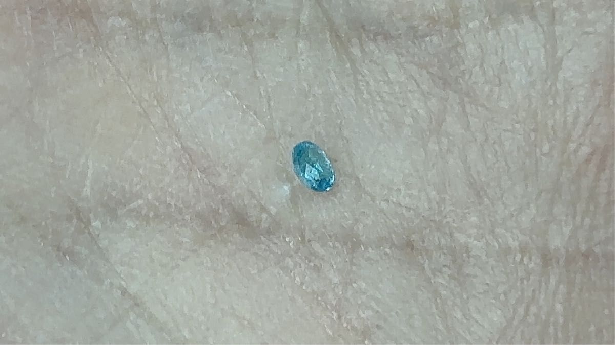 セール価格 青さ際立つパライバトルマリンルース0.04ct