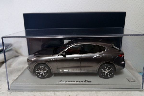 BBR マセラティ レヴァンテ 1/18 ミニカー グレイ Maserati