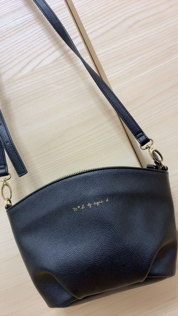 【アニエスベー】 ショルダーバッグ 合皮素材 ブラック