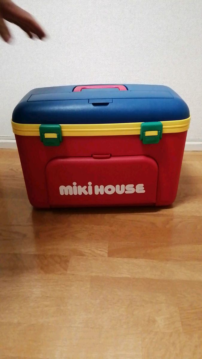 ミキハウス miki house ピクニックテーブルにも使えるクーラーボックス
