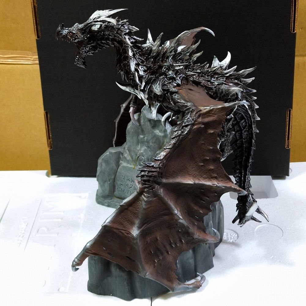 スカイリム アルドゥイン フィギュア&アートブック スカイリム フィギュア Skyrim コレクターズエディション