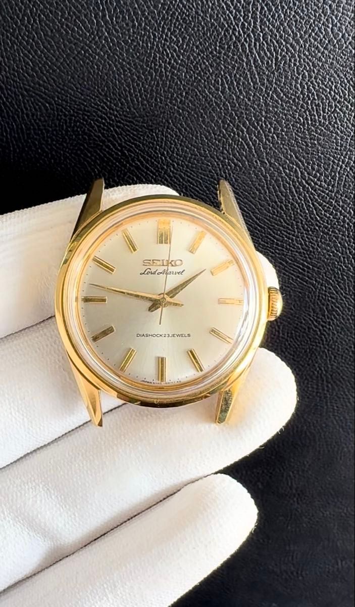 SEIKO Lord Marvel 23JEWELS この時計は美しいゴールドのSGPケースとオリジナルの文字盤を備えています。
