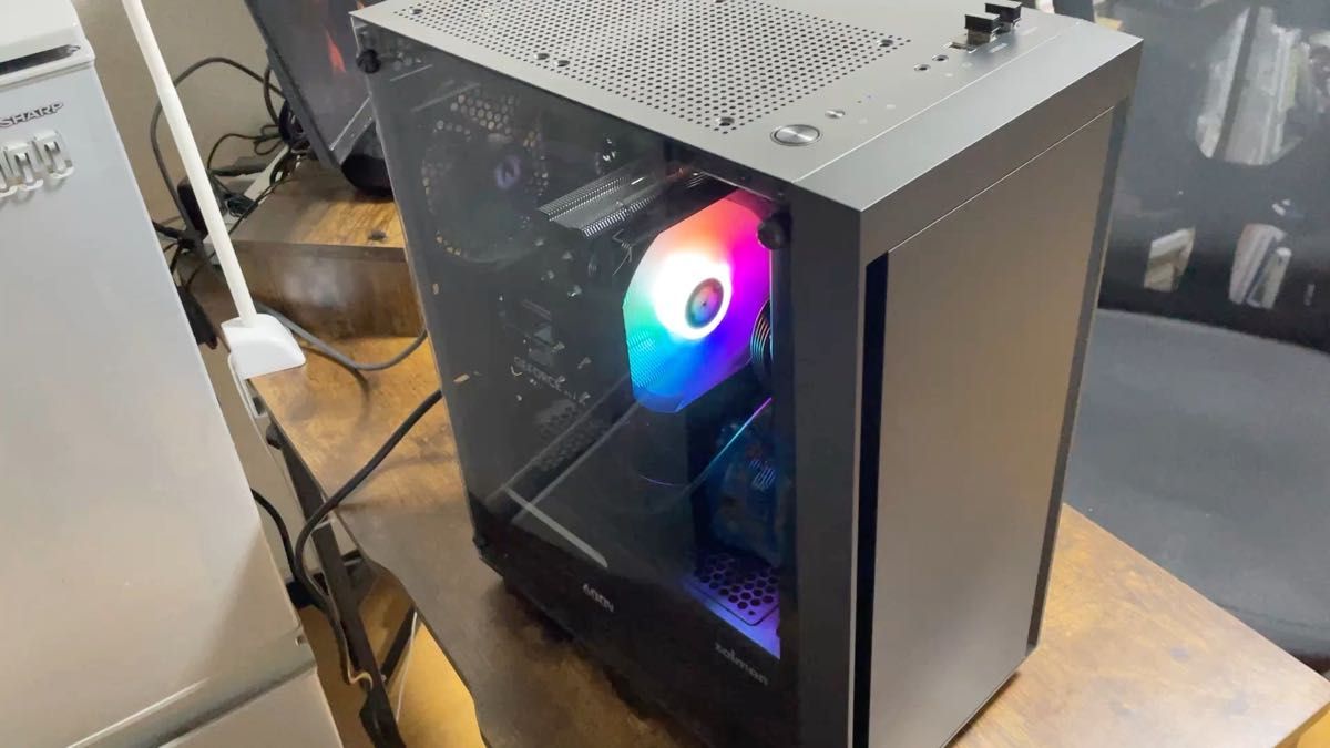 自作ゲーミングPC Ryzen 7 5700x RTX4060 メモリ32/SSD1TB