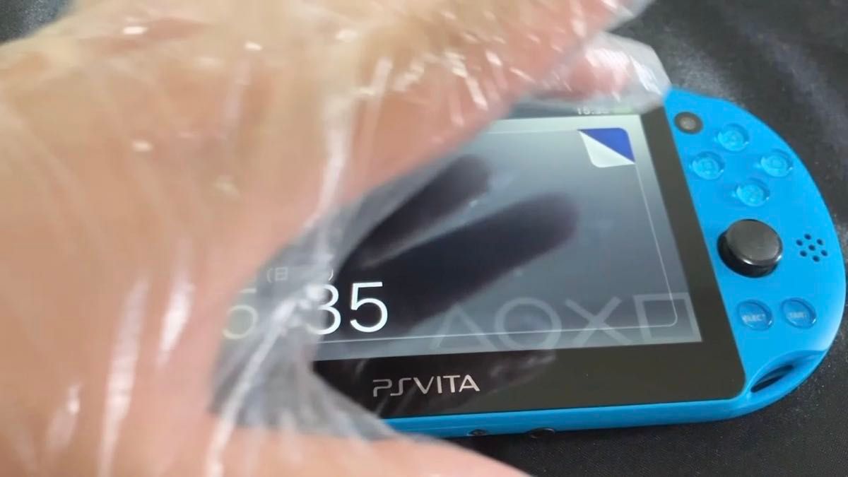 PS VITA PCH-2000 Wi-Fiモデル, 純正64GBメモリーカード , ソフト複数