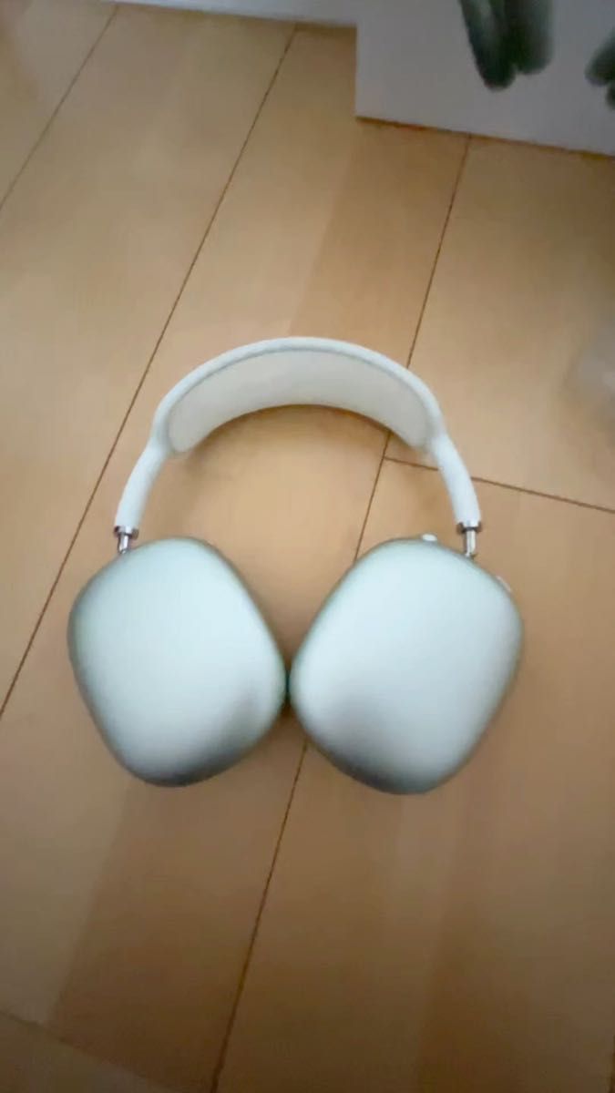 純正品 正規品 Apple AirPods Max グリーン 透明カバー着用につき、超美品
