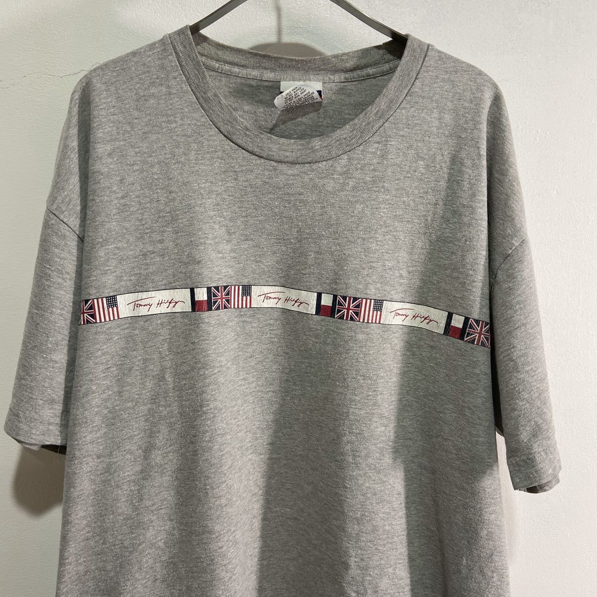 送料無料Tommy hilfiger☆90s☆USA製☆国旗ロゴプリントTシャツ☆L☆_画像2