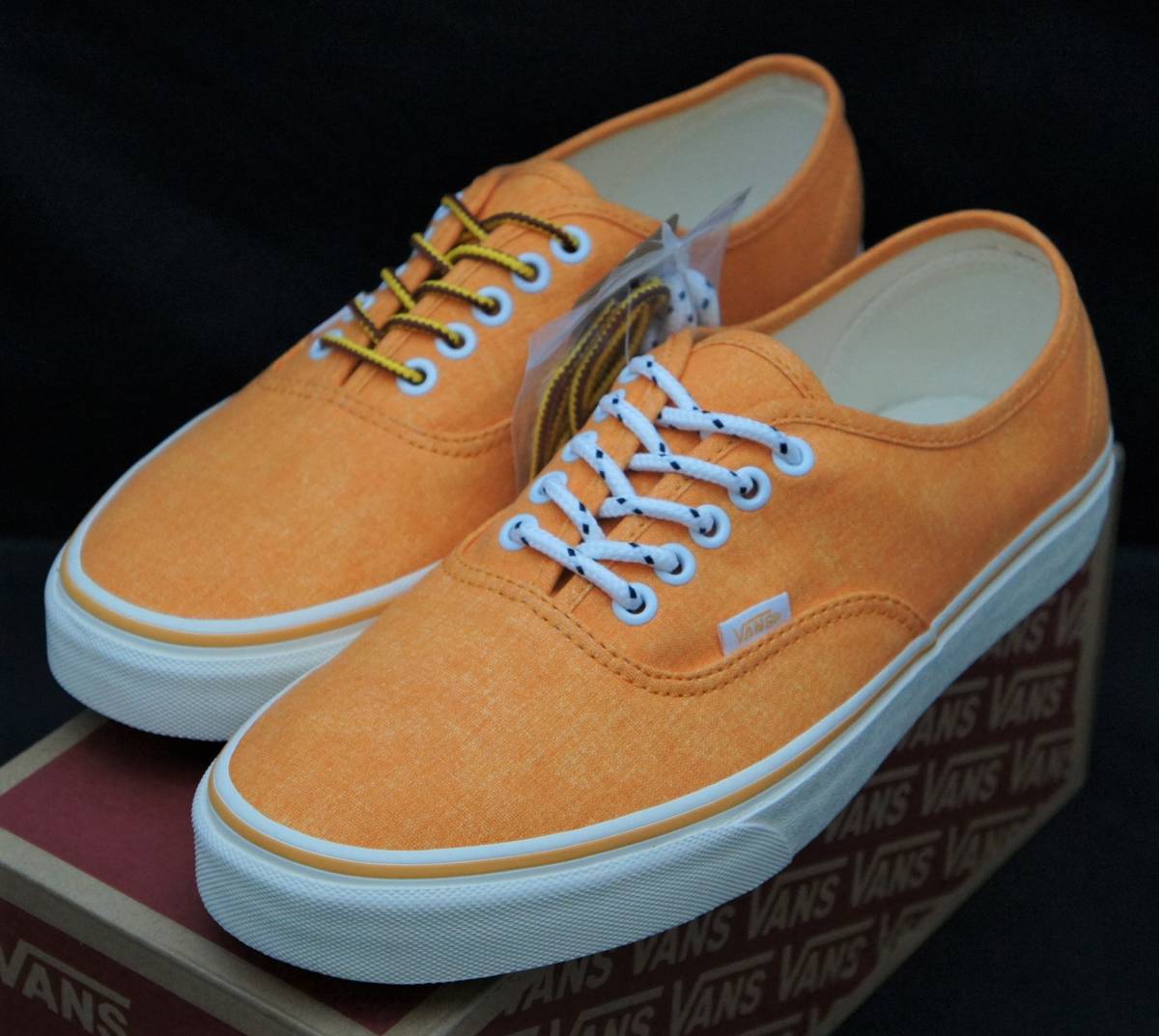 かわいい! VANS 27cm J.CREW別注モデル【新品】US9 SALE!日本未発売 for Orange Bright オーセンティック Authentic バンズ J.CREW 27.0cm かわいい! VANS 27cm J.CREW別注モデル【新品】US9 SALE!日本未発売 for Orange Bright オーセンティック Authentic バンズ J.CREW 27.0cm