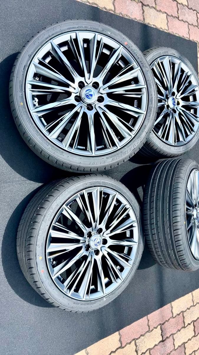 50プリウス 30プリウス 適合 超美品 RAYS VERSUS VOUGE SYZ 215/40R18 新品 タイヤ 18インチ