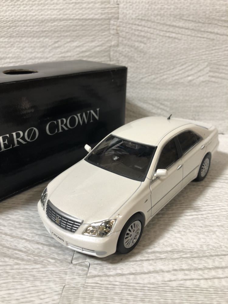 1/30 トヨタ クラウン CROWN 後期 カラーサンプル ミニカー 非売品