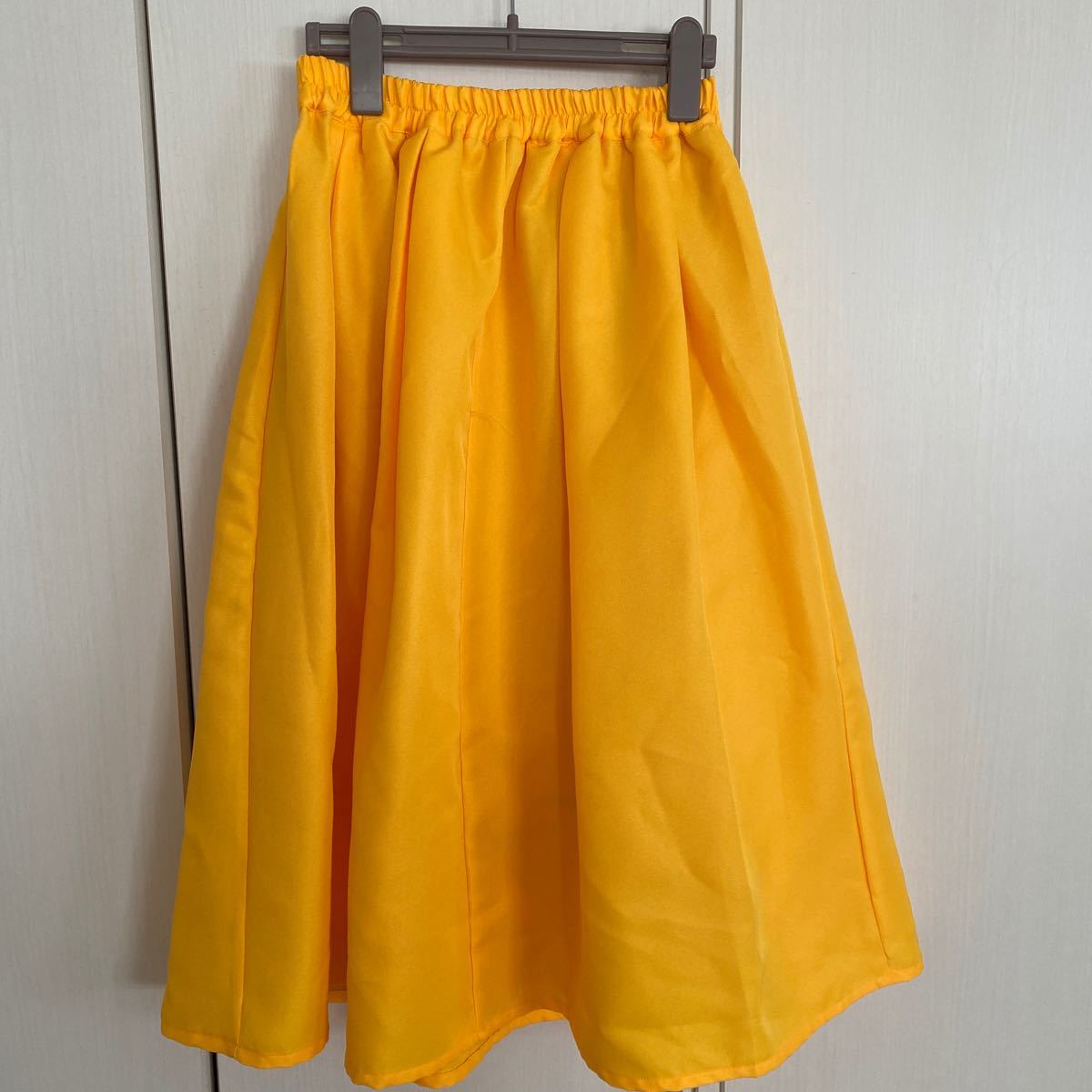 神戸レタスのスカートです。