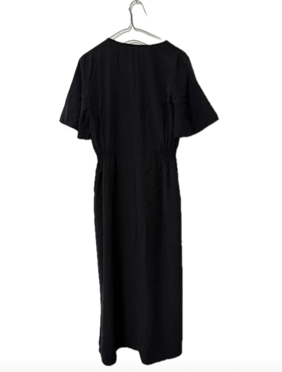 ☆ドイツ発*ZARA*新作*ボタンフロントリブワンピ/BLACK☆ ZARA】 ザラ フロントボタン付き ワンピース ブラック ロング