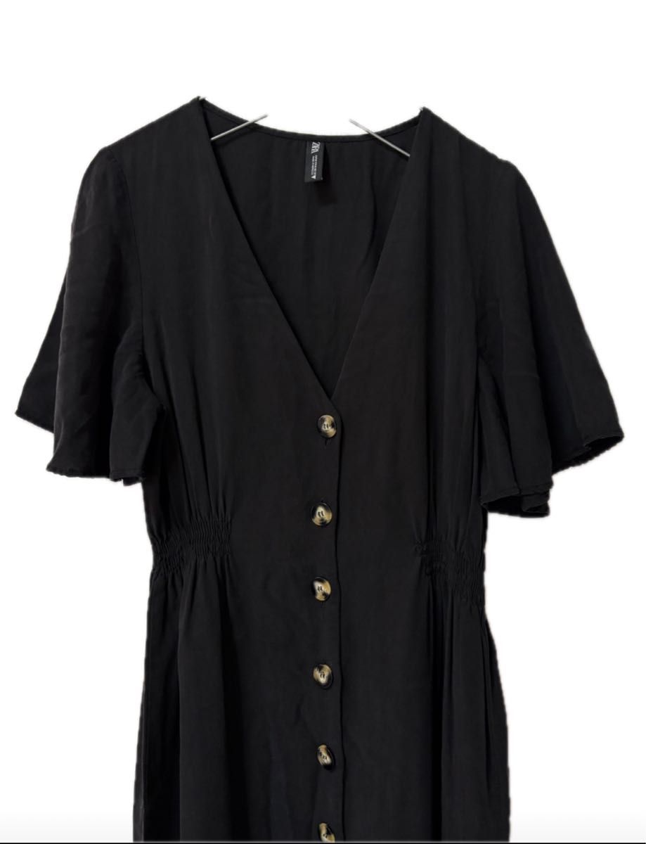 ☆ドイツ発*ZARA*新作*ボタンフロントリブワンピ/BLACK☆ ZARA】 ザラ フロントボタン付き ワンピース ブラック ロング