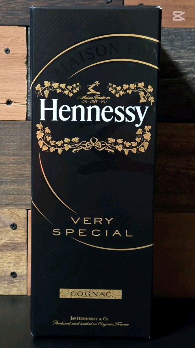【新品、未使用、未開封】Hennessy ヘネシー ブランデー 700ml ★現品限りの商品です、以後はありません