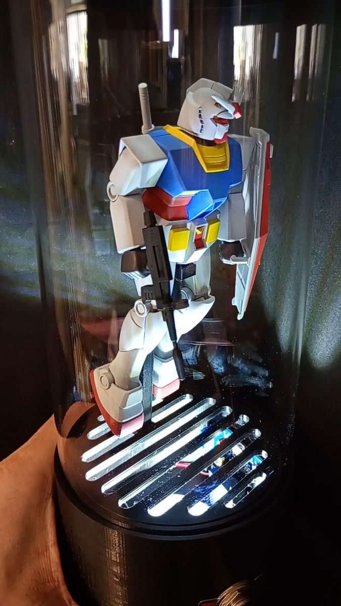 機動戦士ガンダム RX78-2 GUNDAM REVIAL Ver. サウンド付き 上下LED ガラスケース 完成品 ガンプラ