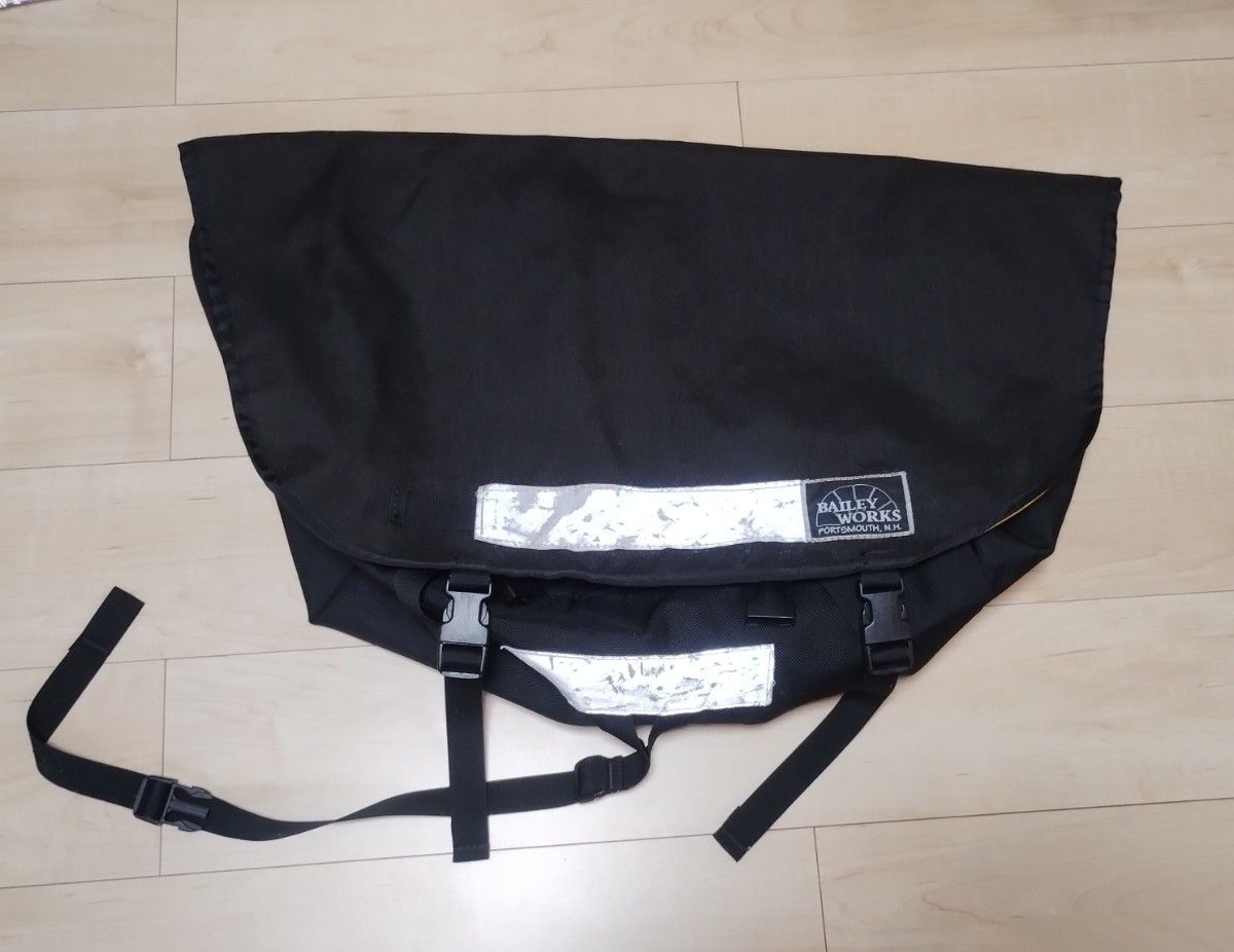 【国内在庫】 Bailey Works ハンドメイドメッセンジャーバッグXL ブラック アクセサリー