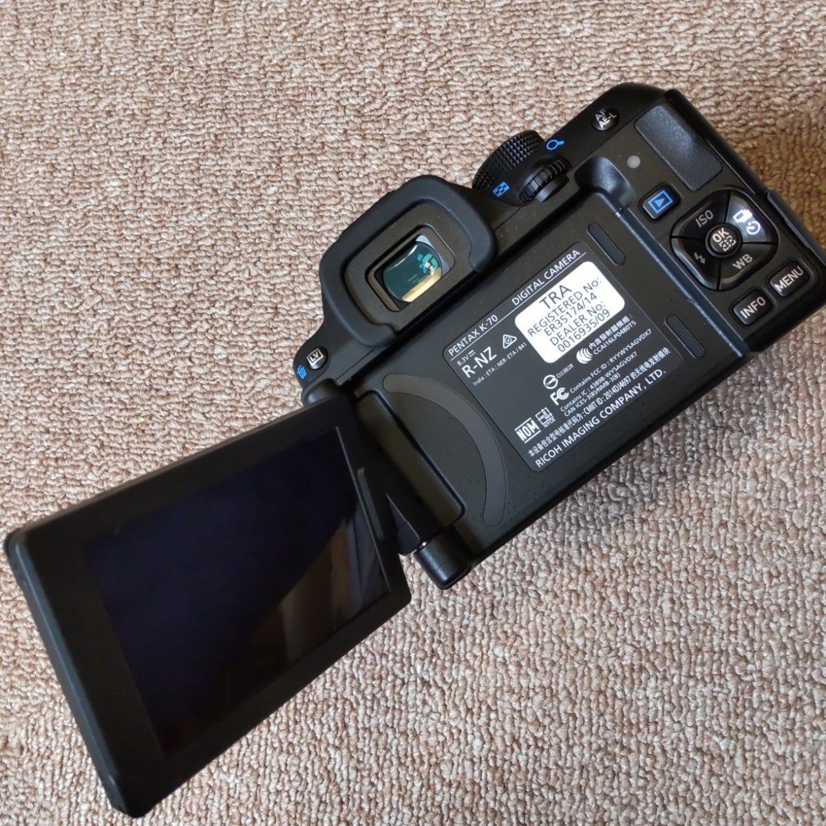 PENTAX K−70 + レンズ2本　　ショット数1165回 PENTAX K−70 + レンズ2本 ショット数1165回｜Yahoo!フリマ（旧