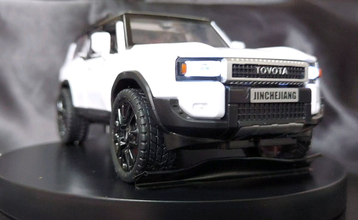 1/32スケール トヨタ ランドクルーザープラド PRADO TOYOTA ダイキャスト ミニカー