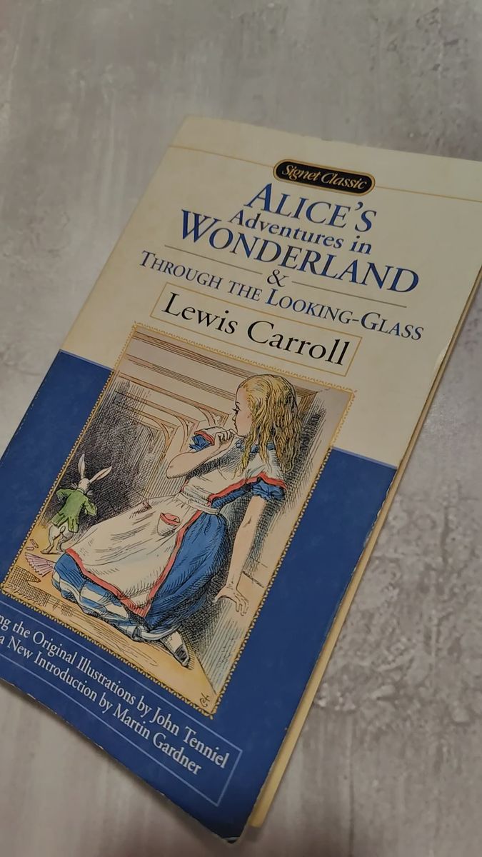 Alice's adventures in wonderland&Through the looking-glass 洋書④