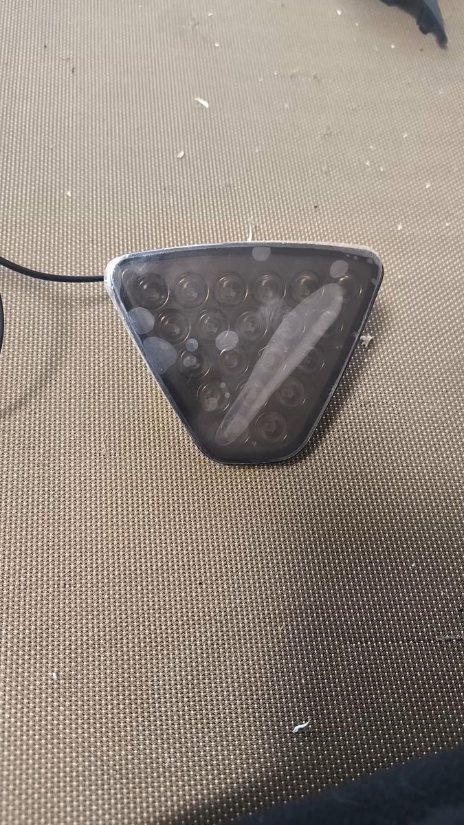 LED F1 点滅 ランプ