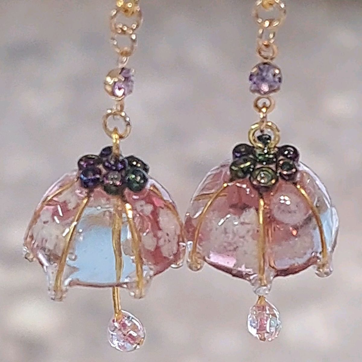 No.220。ハンドメイドレジンピアス、イヤリング、空模様のアンブレラピアス(深緋色)