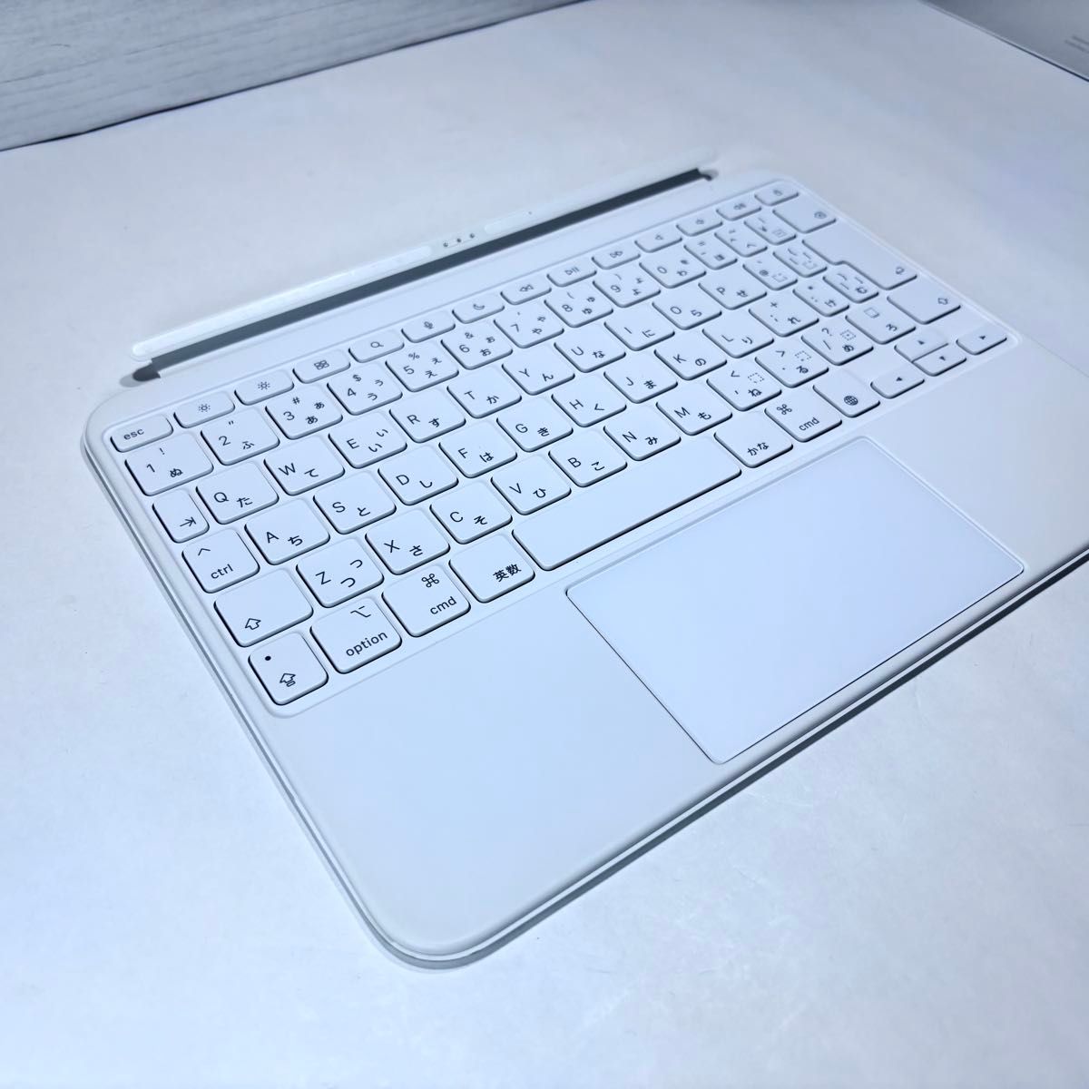 Apple Magic Keyboard Folio MQDP3J/A 第10世代 A16 アップル Apple Magic Keyboard Folio MQDP3J/A 第10世代 A16 アップル