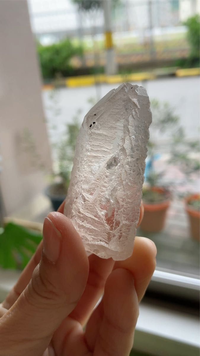 エッジドクォーツ 蝕像水晶 天然石 ブラジルミナスジェライス州 ①
