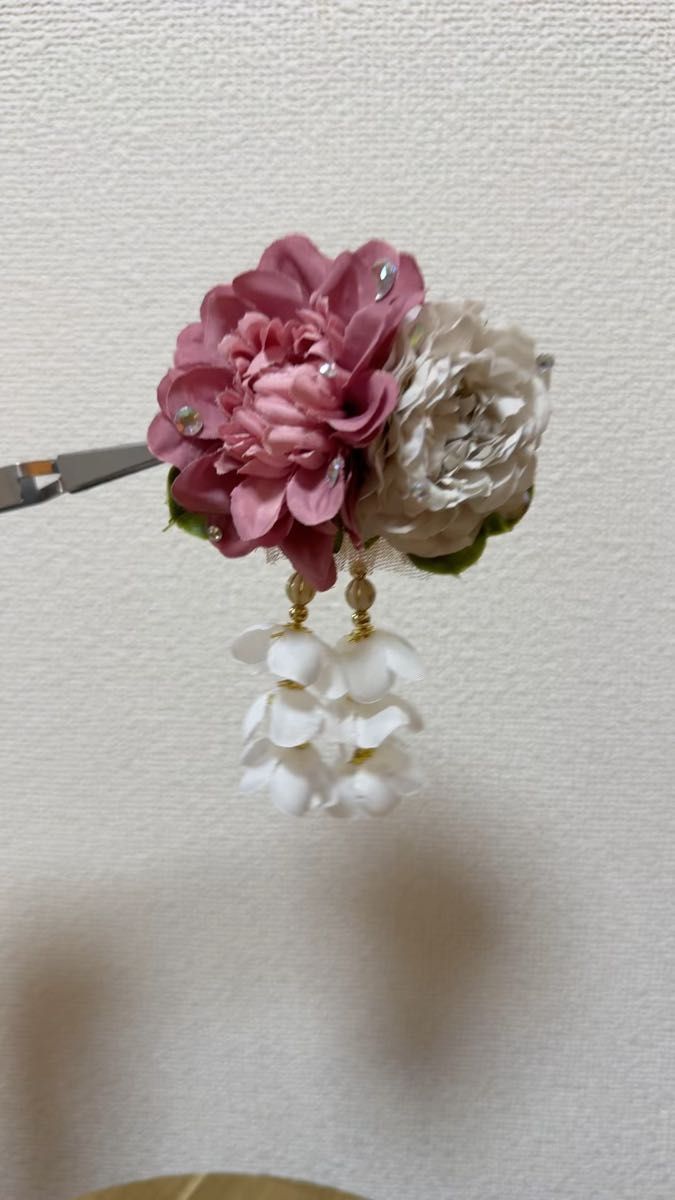 ハンドメイド 浴衣 髪飾り くすみピンク 造花 ヘアクリップ クリップピン