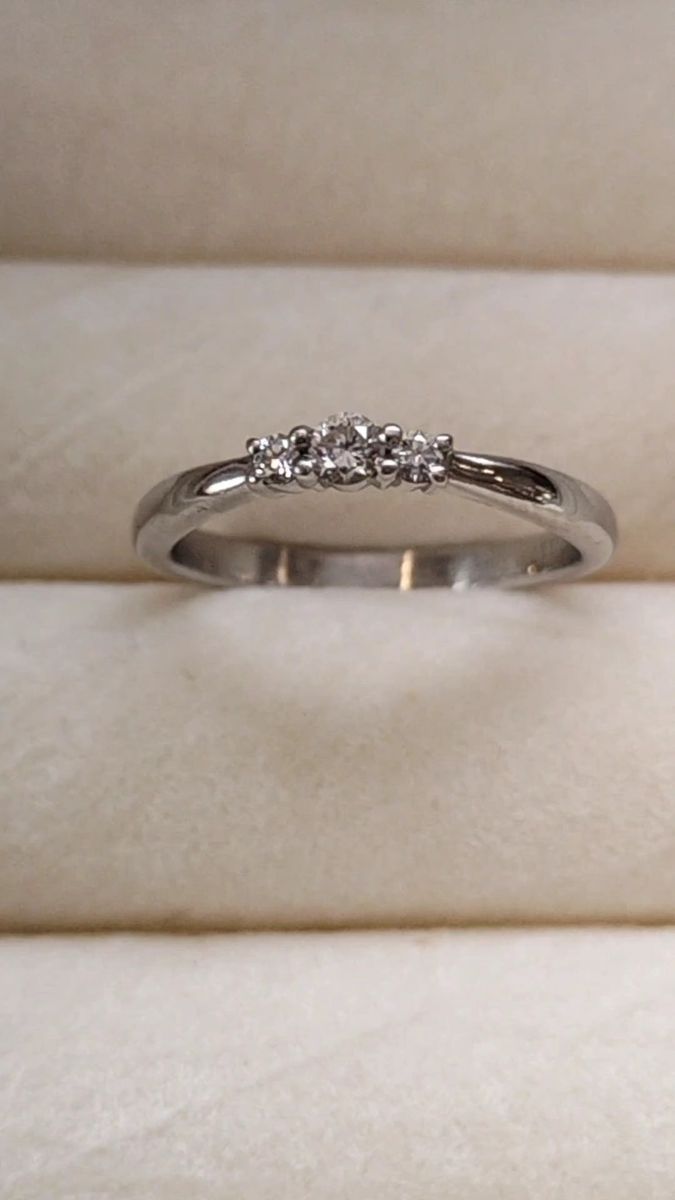プラチナPt950 2.7グラム アンジェリックフォセッテ ダイヤモンド リング 元 結婚指輪 8号位 刻印あり プラチナ