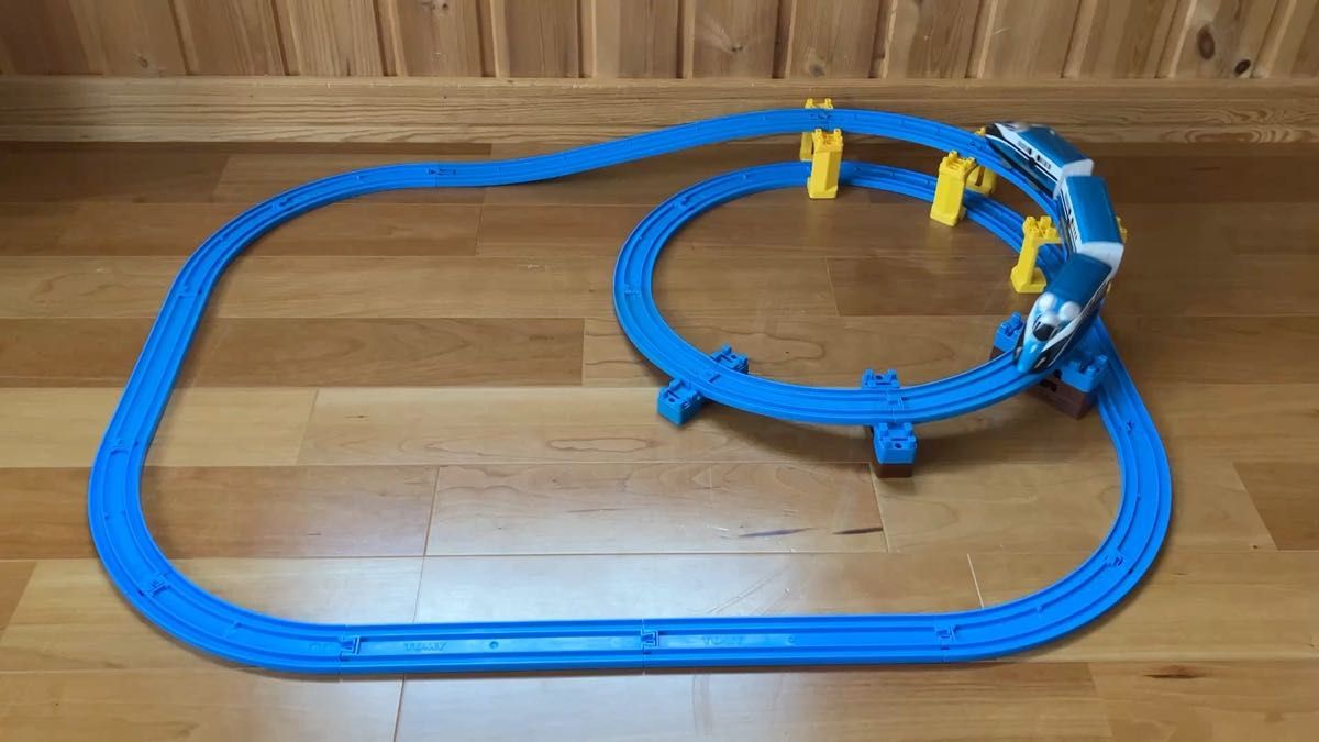 プラレール ディズニードリームレールウェイ メタリックブルー 車両 動作確認済み トミー 簡易清掃