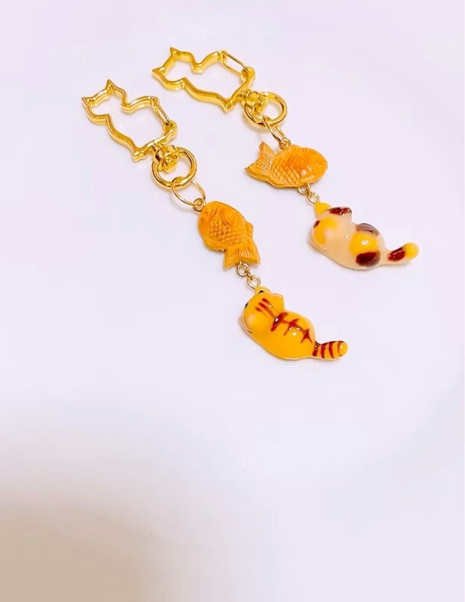 再販×3 ミニチュア めでたい 鯛焼き ぶら下がり猫 茶トラ猫 三毛猫 バッグチャーム キーホルダー 値下げバラ売り不可