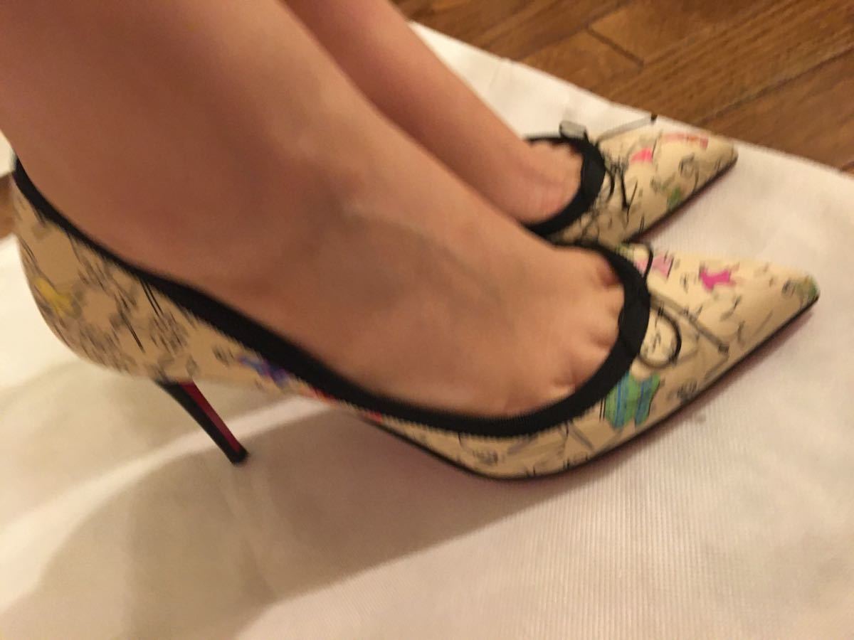 送料込美品☆Christian louboutin パンプス 38