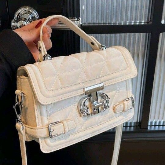 韓国デザイン キルティング 2WAY ハンドバッグ ショルダー BAG 未使用 ワンホン キルティングデザイン 2way ハンドバッグ