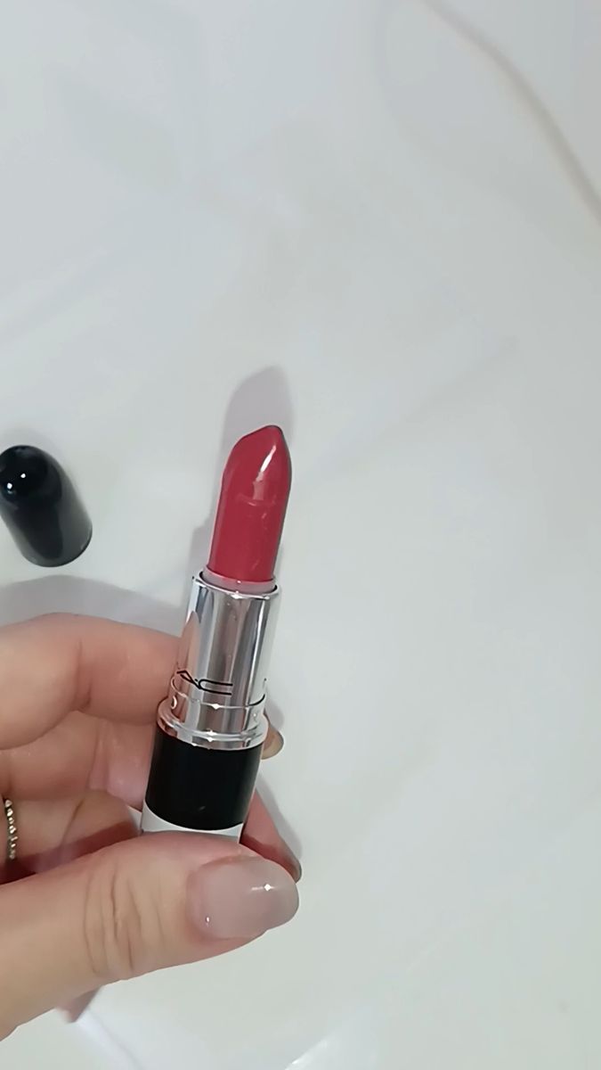 MAC リップスティック 520 SEE SHEER (ラスターガラス)
