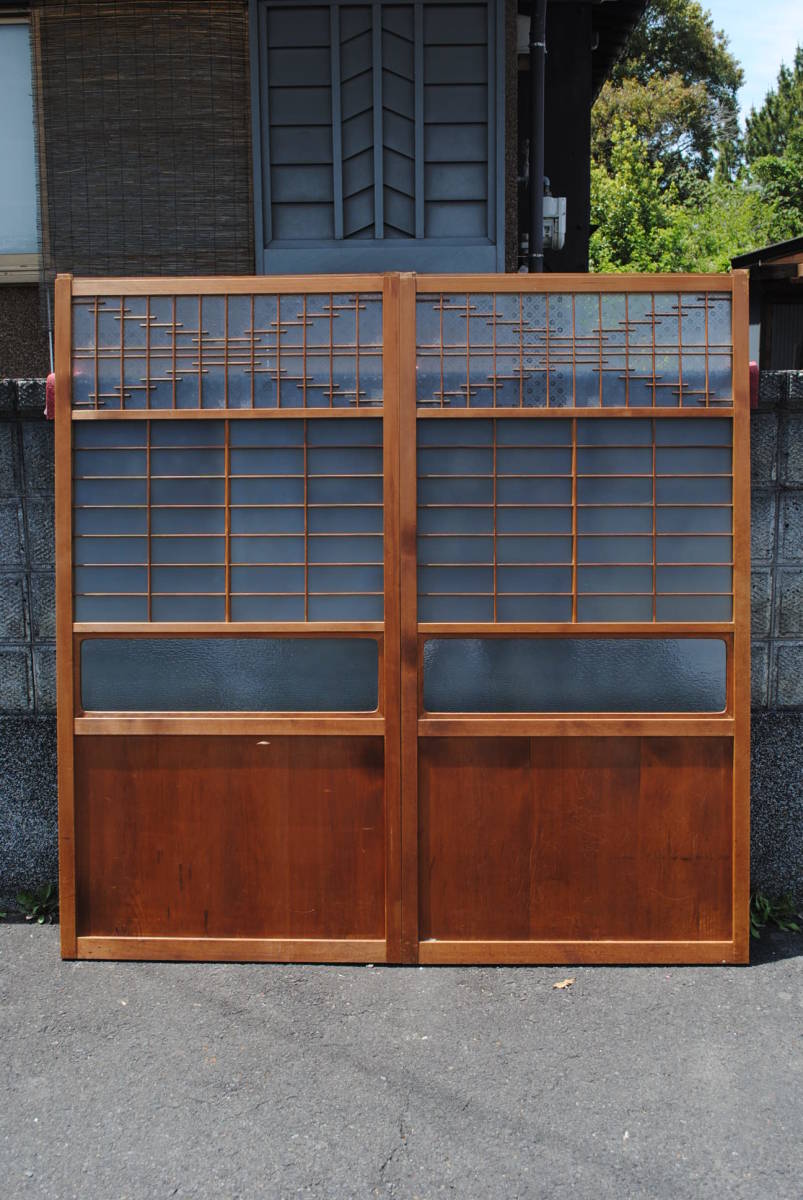 令9 4枚組 葉模様 ガラス張り 木製引戸 1825x890x32ミリ 引き戸 令9 4枚組 葉模様 ガラス張り 木製引戸 1825x890x32ミリ 引き戸