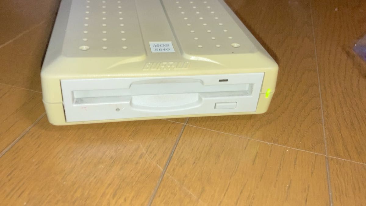 BUFFALO MOドライブ MOS-S640USP メルコ 通電確認済み 加賀コンポーネントMO7-2 ACアダプター