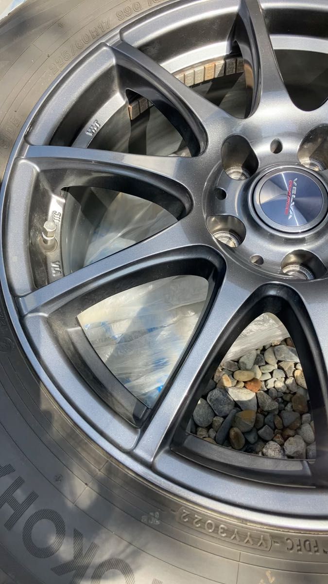 225/60r17 ホイール付きスタッドレスタイヤ 4本 ヴェルファイア