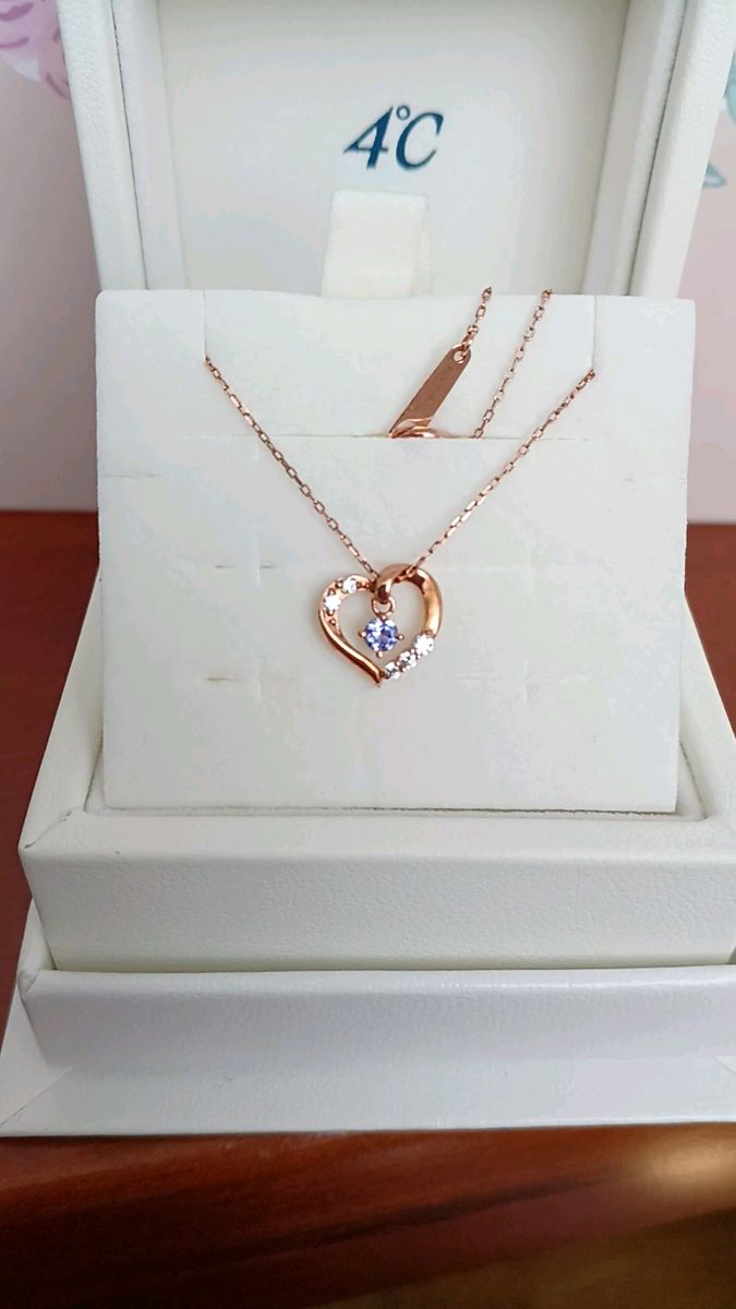 カナル4℃ *K10 *タンザナイトとダイヤ*ピンクゴールドネックレス *定価32000円以上