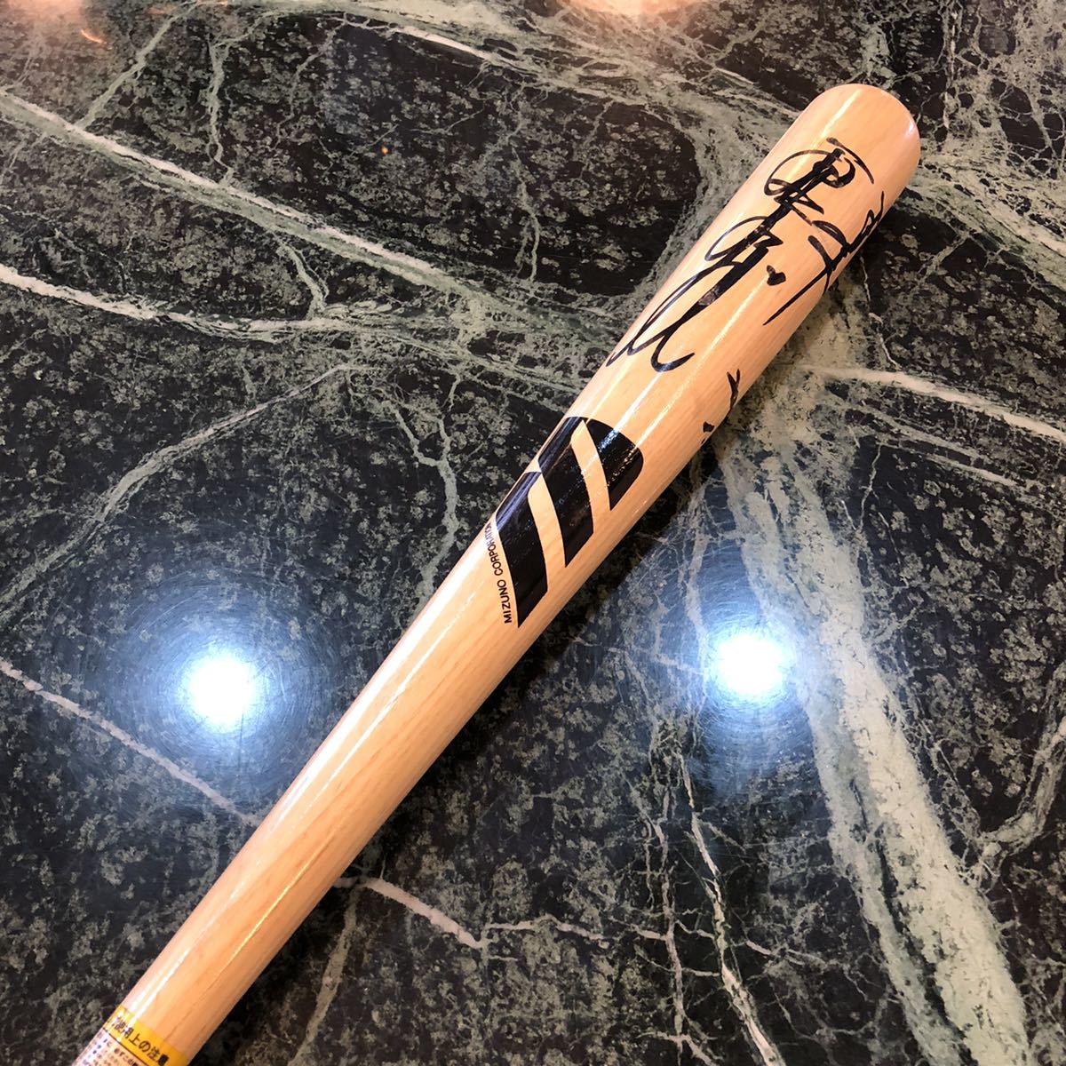 .. virtue autograph autograph bat 2002 year baseball Baseball . direction wooden bat 