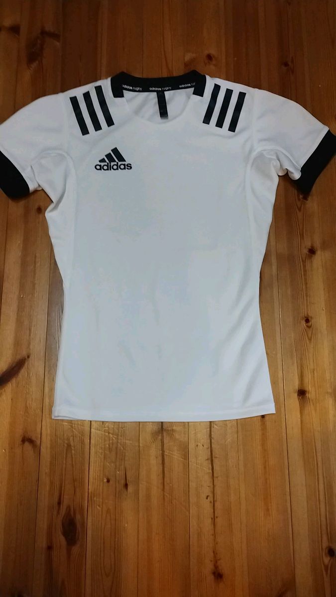 adidas ラグビーシャツかなり細身 Oサイズ(実際Mウエスト細め)