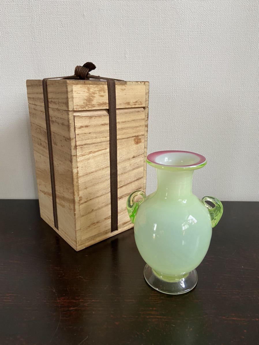希少 明治期 赤縁乳白ウラン 三色耳付花瓶 H14.5cm 282g 木箱/和ガラス ギヤマン 切子 鉛硝子 氷コップ 花入 民藝茶道具華道具古美術_画像10