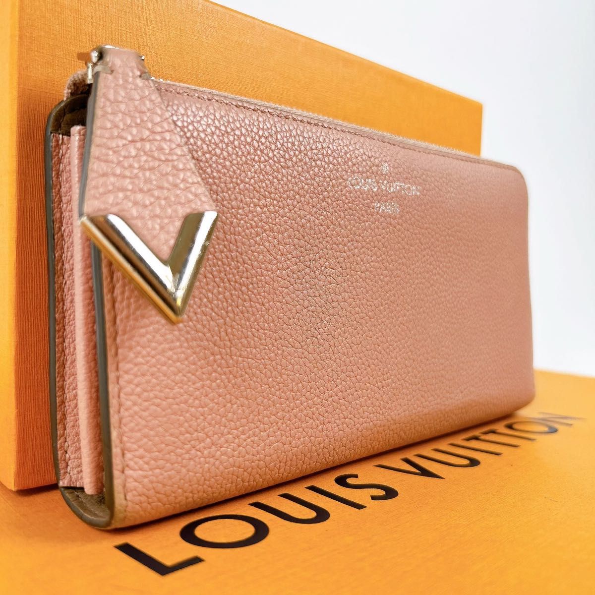 極美品 LOUIS VUITTON ルイ ヴィトン パルナセア ポルトフォイユ コメット 長財布 レザー マグノリア M63103