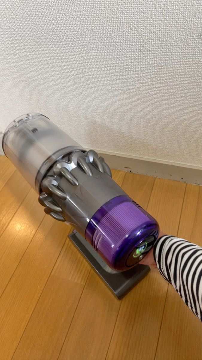 ジャンク dyson ダイソン SV14 掃除機 本体のみ