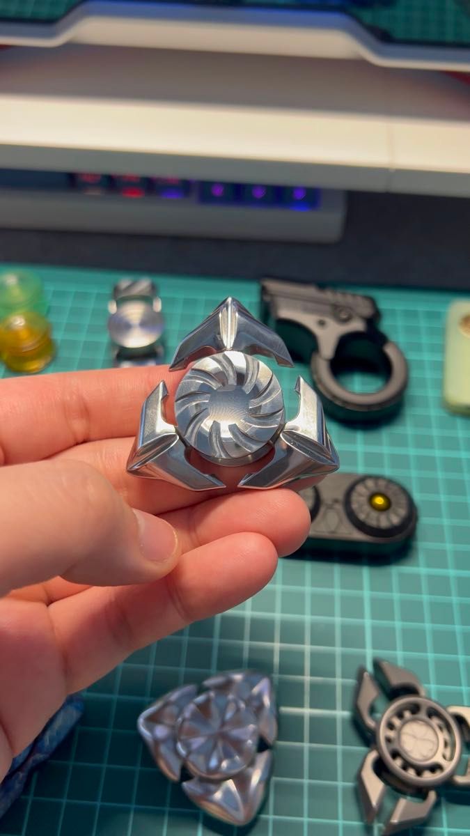 「正規品」Nking EDC ハンドスピナーフィジェットトイ ベアリング交換済み