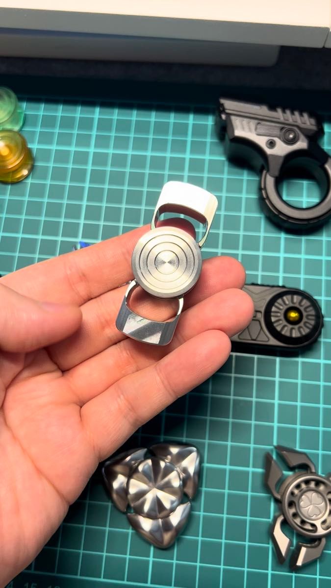 「コピー品」Modus Works/Elgo(Zilc) ハンドスピナー
