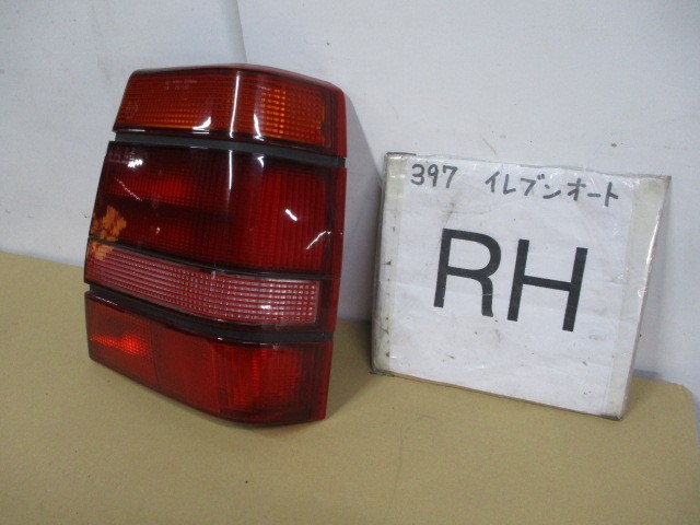  Lancia Thema 3.0 V6 LS E-A834F6 right side tail lamp tail light 